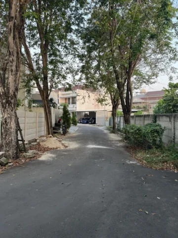 Kavling Residensial dijual di Green Garden Residence, Kedoya - Jalan Depan 2