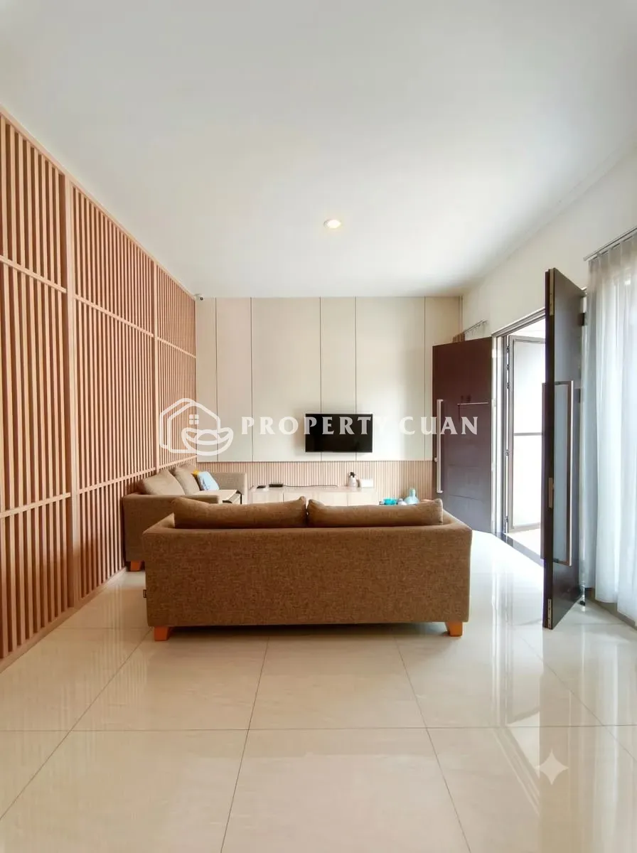 Rumah dijual di Symphony, PIK 2 - Ruang Tamu