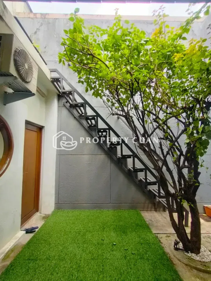 Rumah dijual di Mayfield, BSD - Taman
