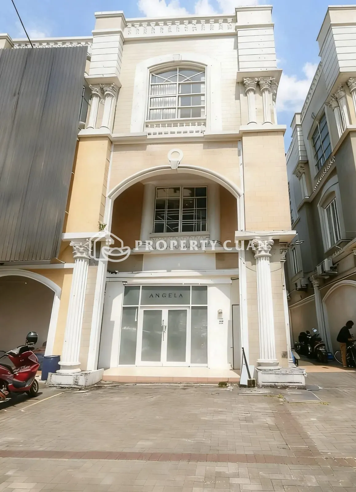 Ruko Dijual di Ruko Bolsena, Gading Serpong — LT 97,5 m², LB 244 m²