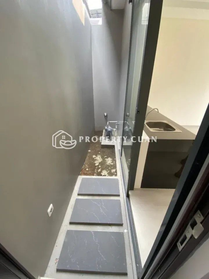 Rumah dijual di Agate, Gading Serpong - Area Laundry