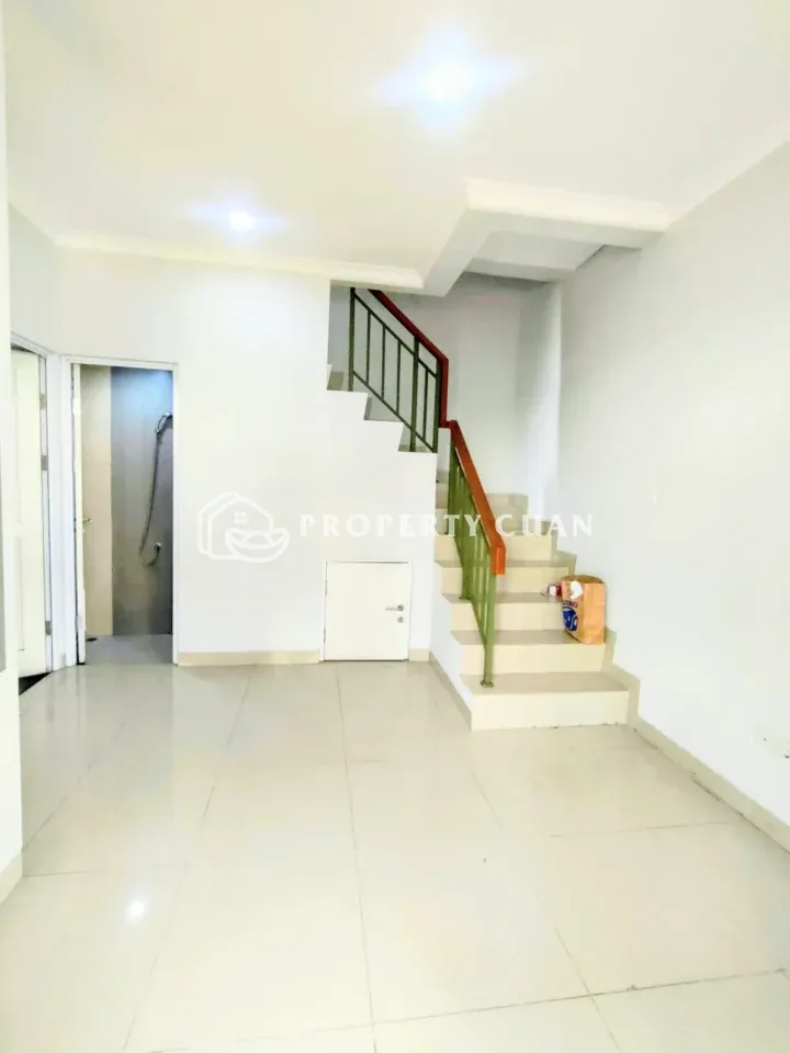 Rumah dijual di Malibu, Gading Serpong - Ruang Keluarga