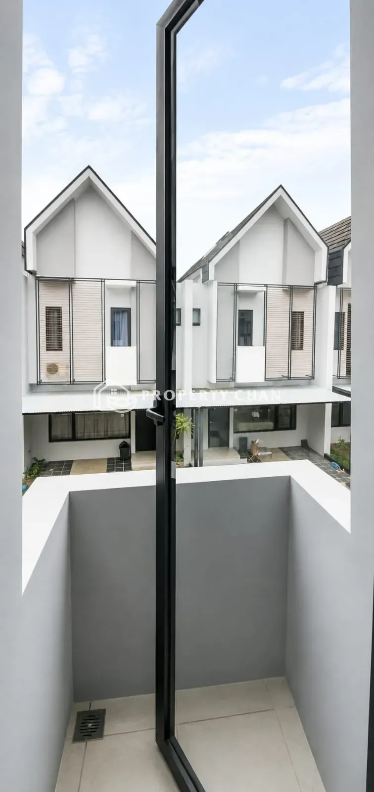 Rumah disewakan di Myza, BSD - Balkon