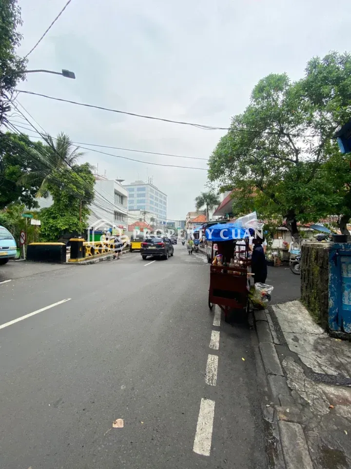 Ruko disewakan di Jl. Paseban Raya, Senen - Lingkungan