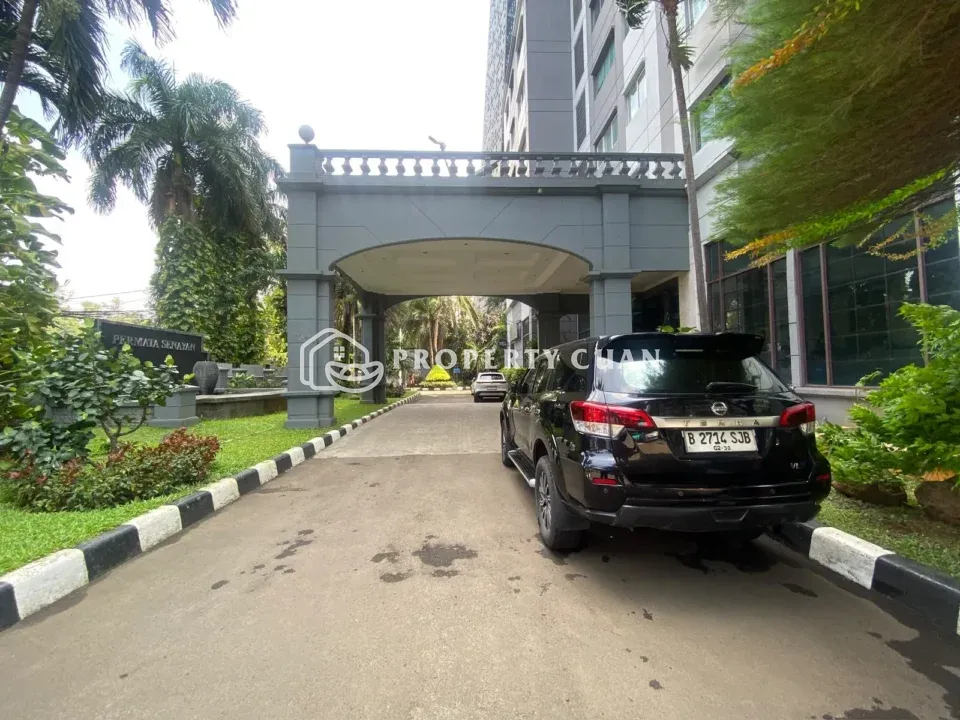 Apartemen dijual di Permata Senayan, Gelora - Jalan Depan