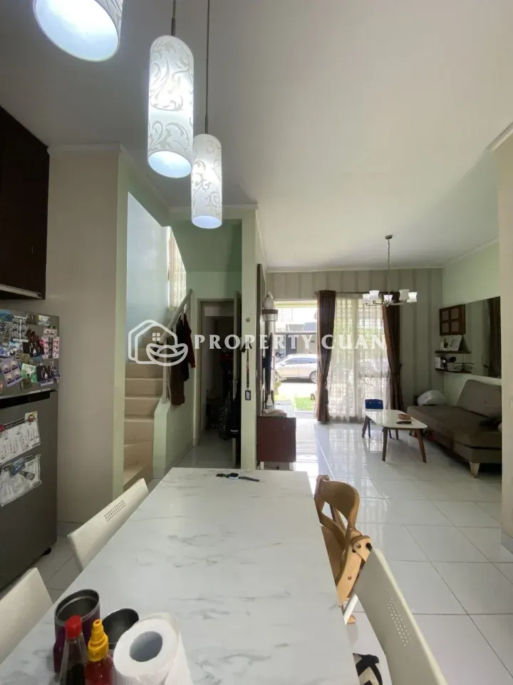 Rumah dijual di Sevilla, BSD - Ruang Makan