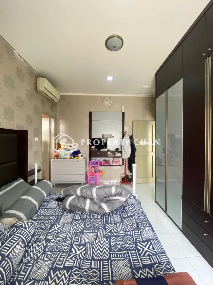 Rumah dijual di Sevilla, BSD - Kamar Tidur 2
