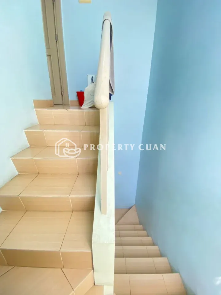 Rumah dijual di Sevilla, BSD - Tangga