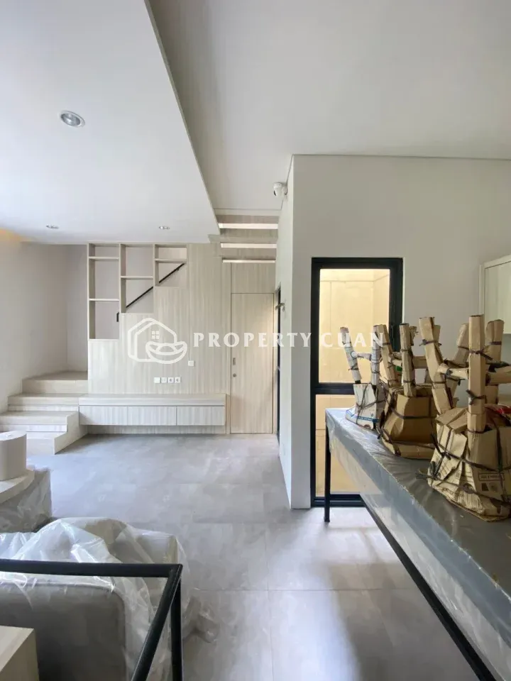 Rumah dijual di Impresahaus, BSD - Ruang Tamu