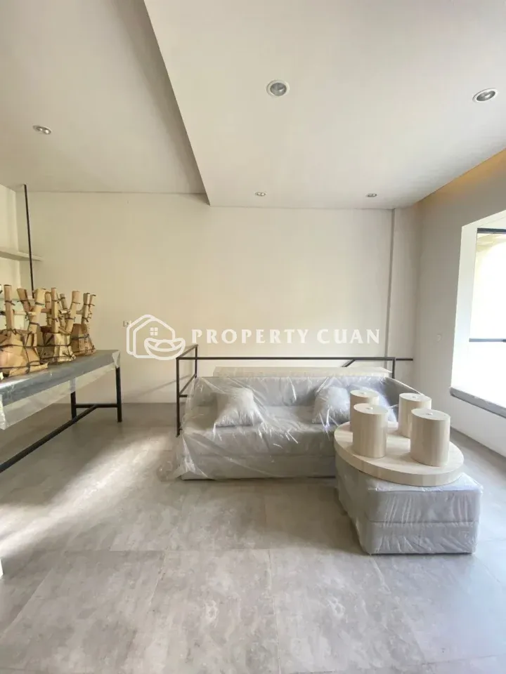 Rumah dijual di Impresahaus, BSD - Ruang Keluarga