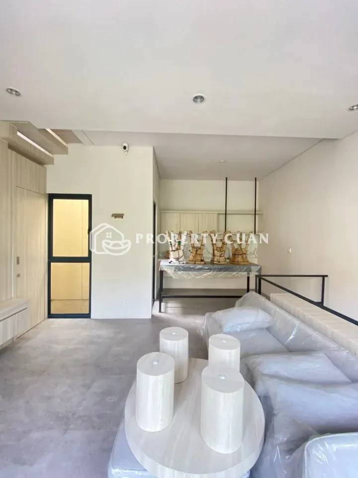 Rumah dijual di Impresahaus, BSD - Ruang Keluarga 2