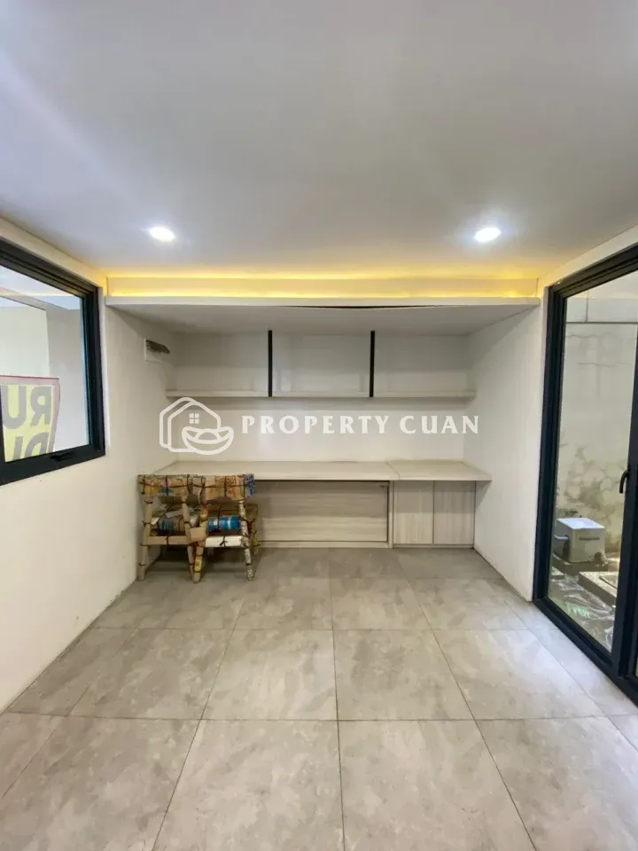 Rumah dijual di Impresahaus, BSD - Ruang Kerja