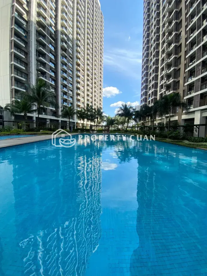 Apartemen disewakan di Sky House, BSD - Kolam Renang 2