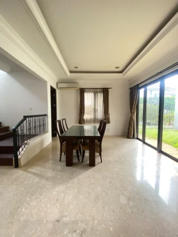 Rumah dijual di Jadeite, BSD - Ruang Makan