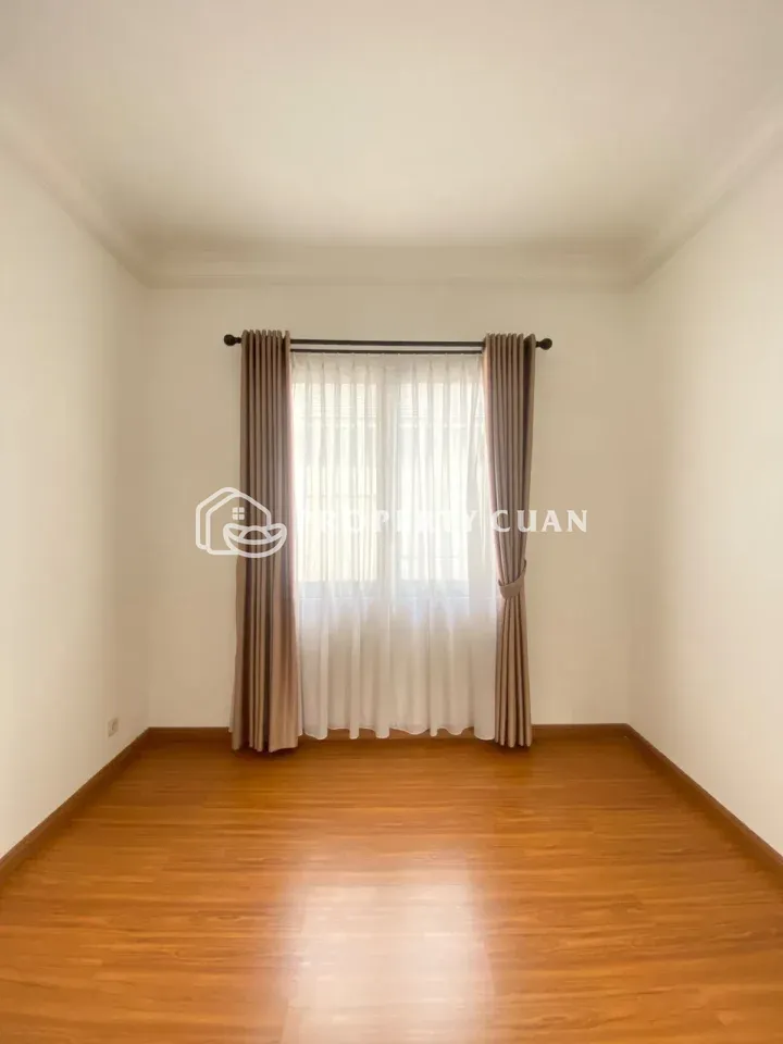Rumah dijual di Jadeite, BSD - Kamar Tidur