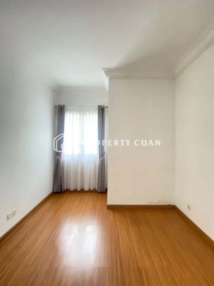 Rumah dijual di Jadeite, BSD - Kamar Tidur 2