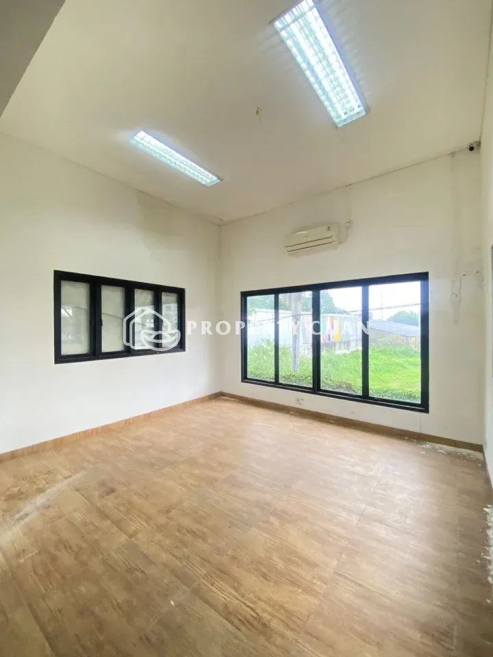 Ruko dijual di Mendrisio, Gading Serpong - Ruang Kerja