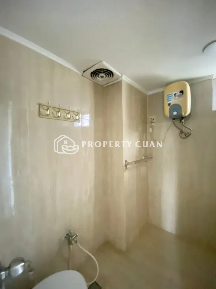 Apartemen dijual di Kondominiun Golf Karawaci, Karawaci - Kamar Mandi 2