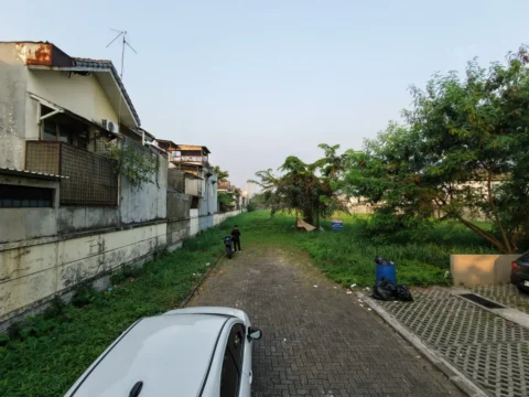 Kavling Residensial dijual di Jl. Permata Sari, Karawaci - Jalan Depan 2