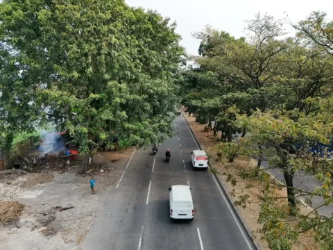 Kavling Komersial dijual di Tigaraksa - Jalan Depan 3