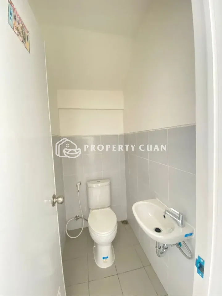 Ruko disewakan di Citra Garden Serpong - Kamar Mandi