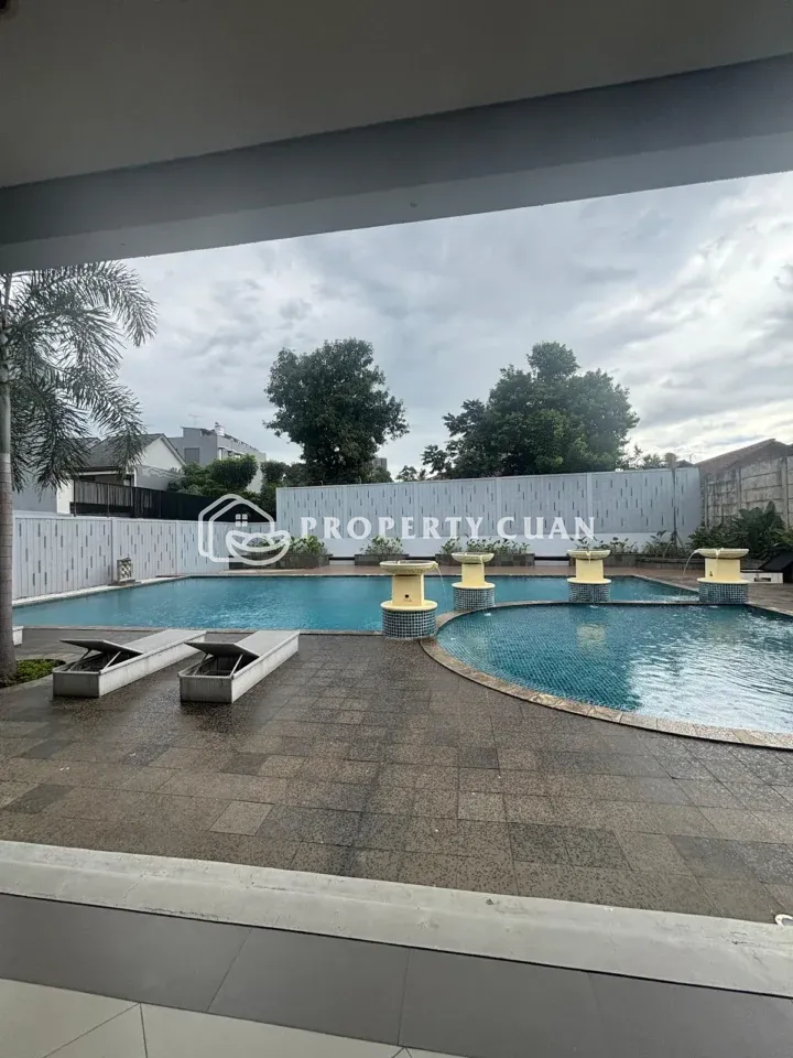 Kavling Residensial dijual di Sutera Victoria, Alam Sutera - Kolam Renang