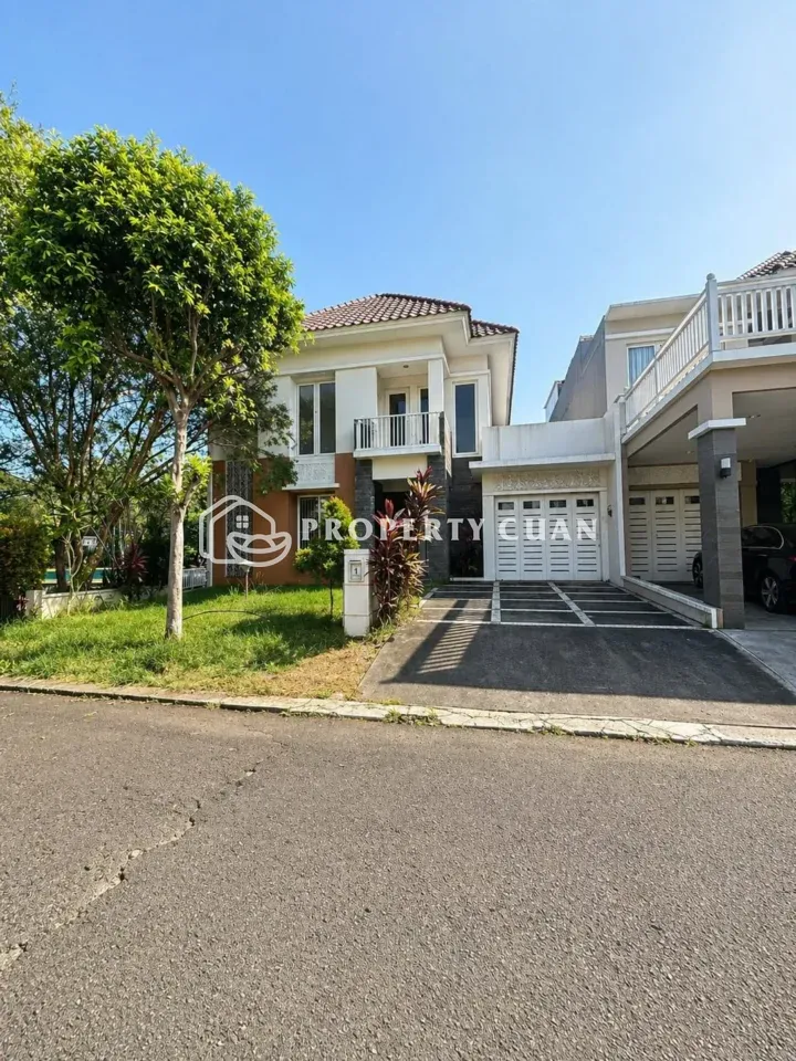 Rumah disewakan di Sutera Mentari, Alam Sutera - Tampak Samping