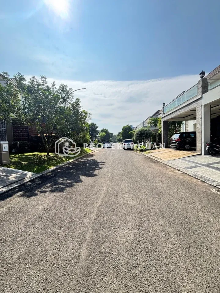 Rumah disewakan di Sutera Mentari, Alam Sutera - Jalan Depan