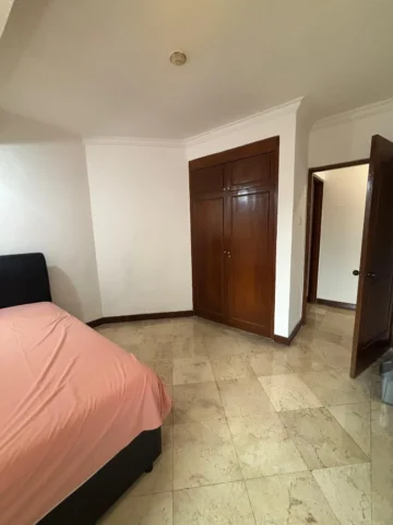 Apartemen dijual di Grand Tropic, Tanjung Duren - Kamar Tidur