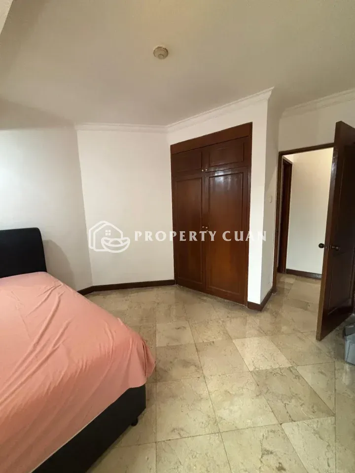 Apartemen dijual di Grand Tropic, Tanjung Duren - Kamar Tidur