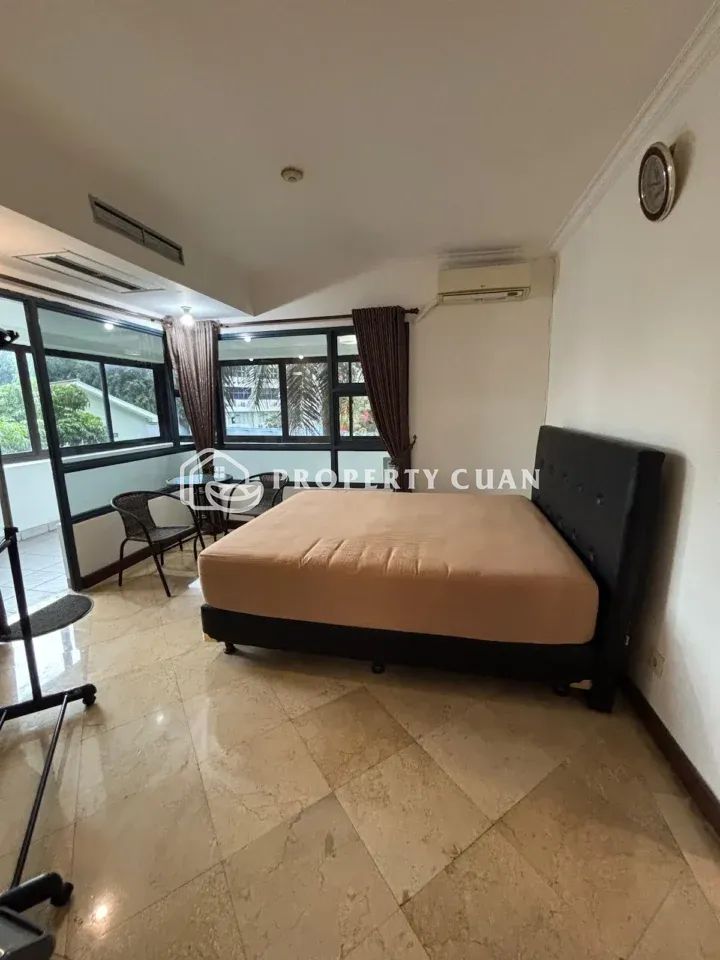 Apartemen dijual di Grand Tropic, Tanjung Duren - Kamar Tidur 2