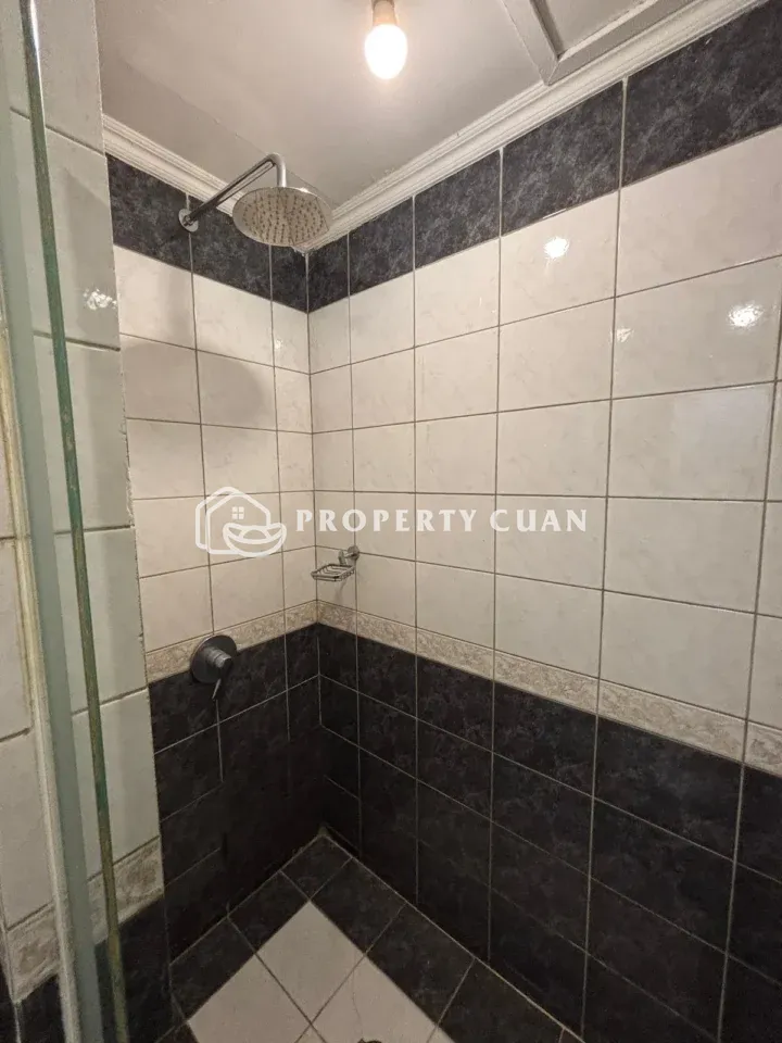 Apartemen dijual di Grand Tropic, Tanjung Duren - Kamar Mandi 2