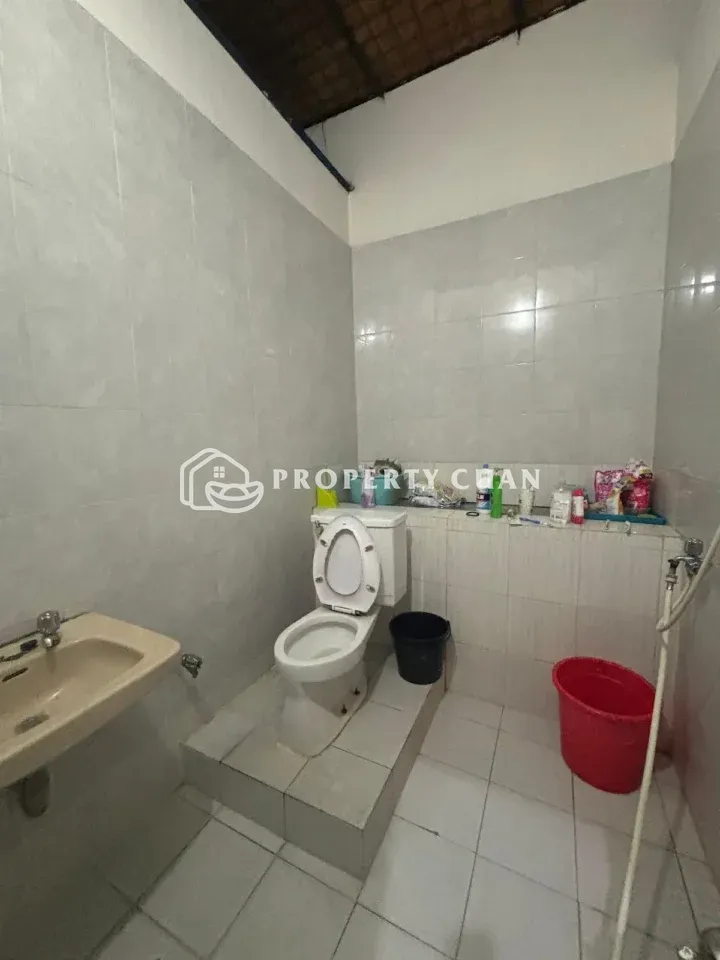 Rumah dijual di Green Garden, Kedoya - Kamar Mandi