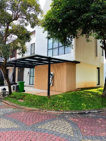 Rumah dijual di Amarine, BSD - Tampak Samping