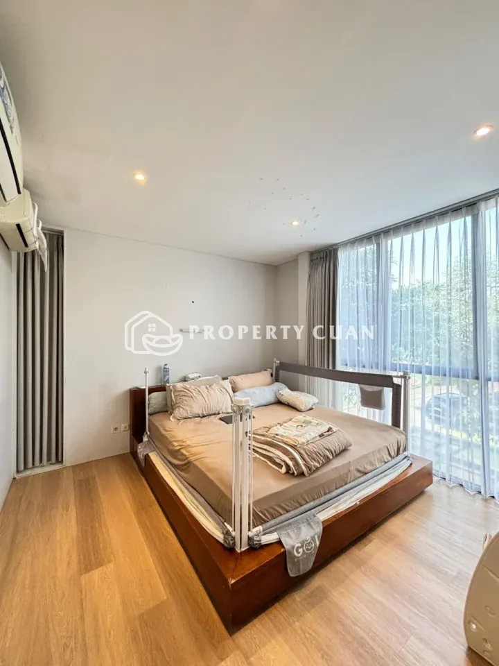 Rumah dijual di Amarine, BSD - Kamar Tidur 2
