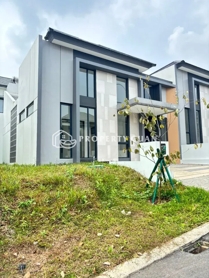 Rumah dijual di Cardonay, Sentul - Tampak Samping