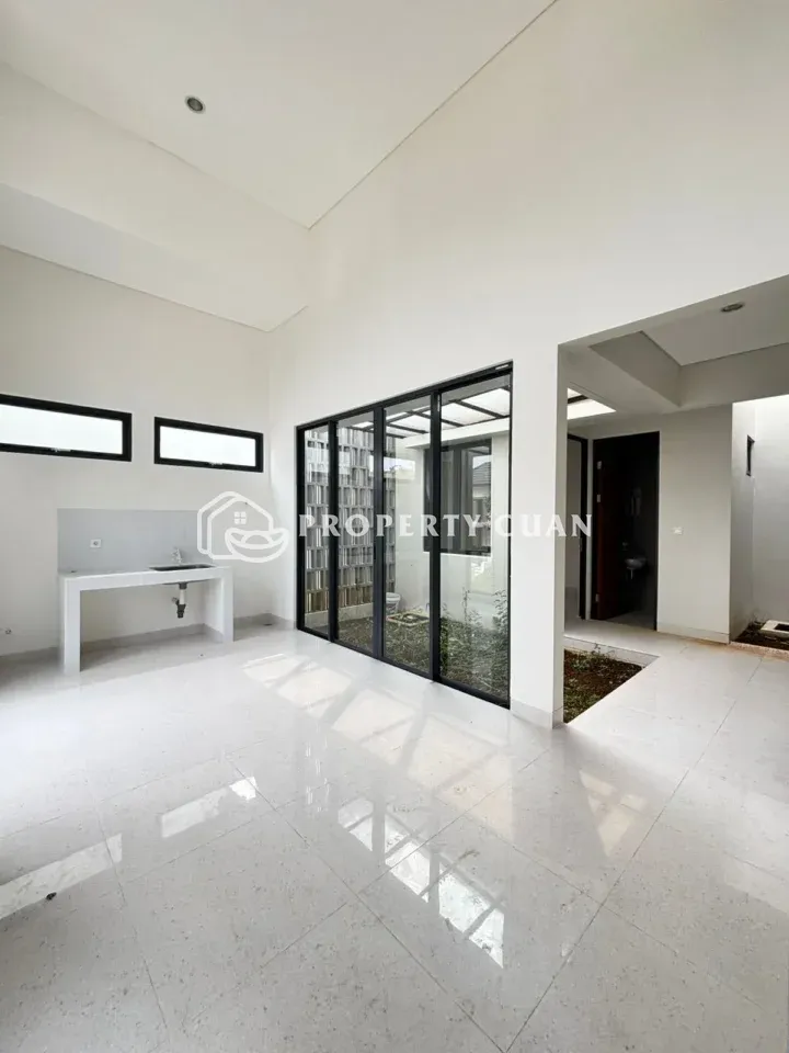 Rumah dijual di Cardonay, Sentul - Ruang Keluarga