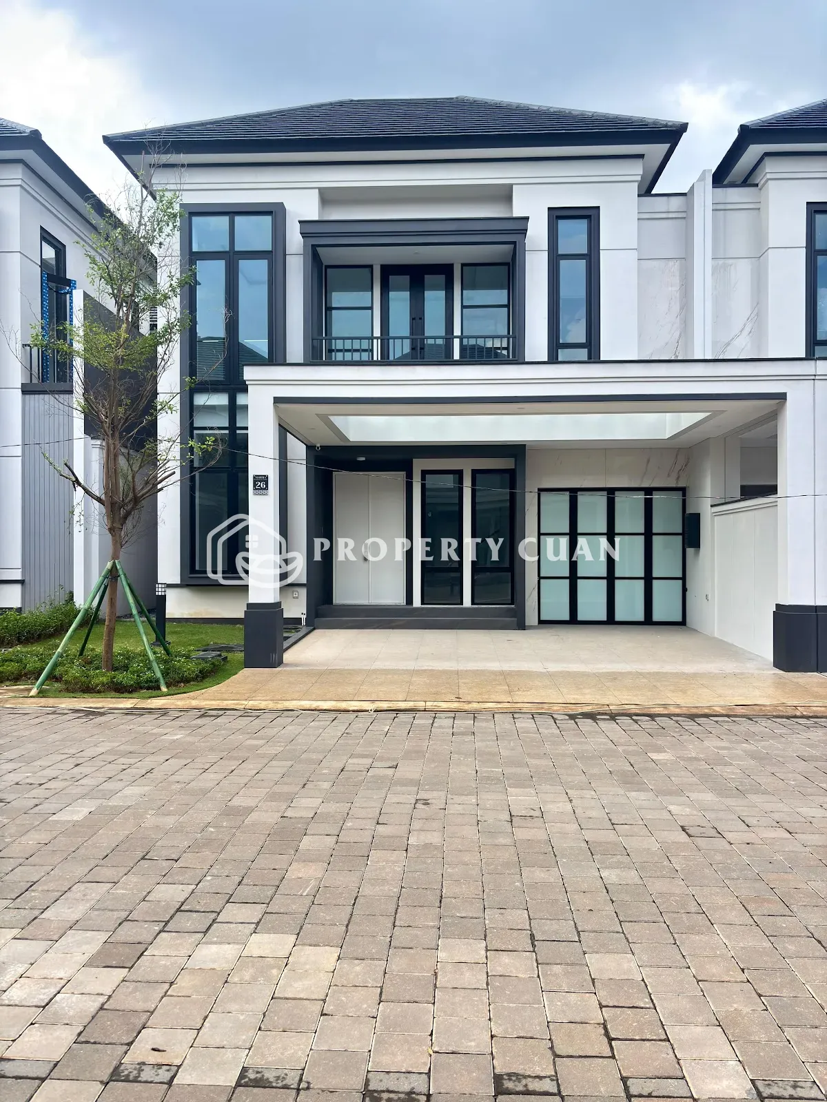 Rumah Dijual di Matera Residence, Gading Serpong — 4 KT, LT 300 m²
