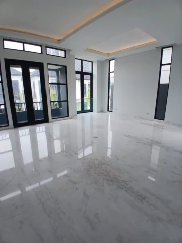 Rumah dijual di Matera Residence, Gading Serpong - Ruang Keluarga
