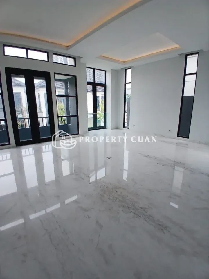 Rumah dijual di Matera Residence, Gading Serpong - Ruang Keluarga