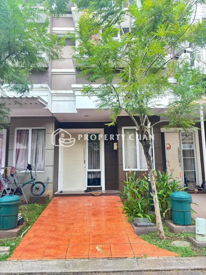 Rumah dijual di Amarillo, Gading Serpong - Tampak Depan 2