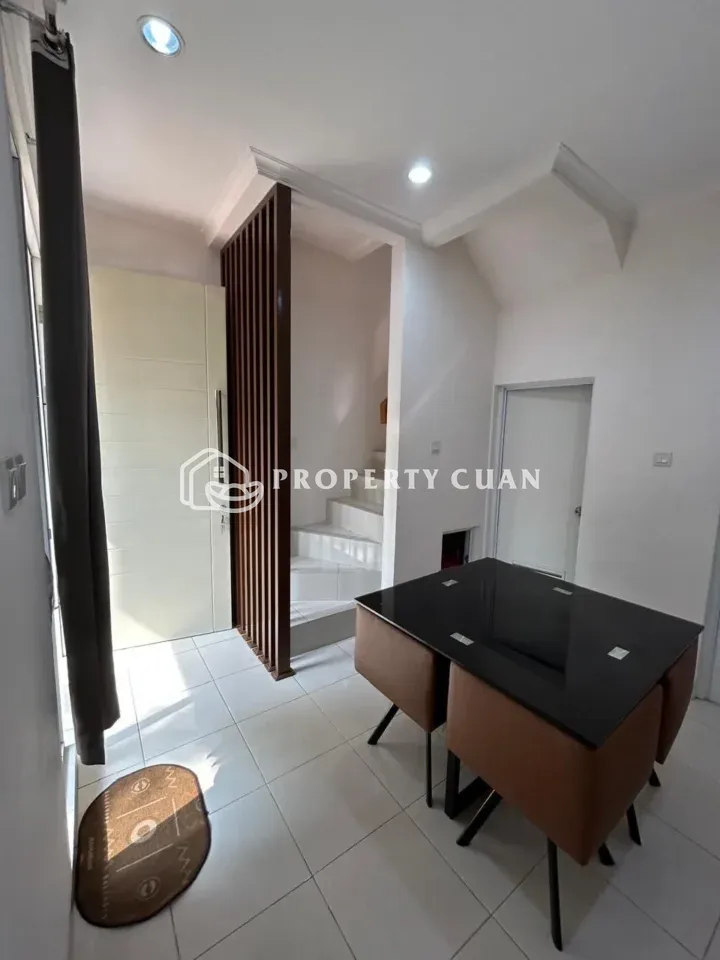 Rumah dijual di Amarillo, Gading Serpong - Ruang Makan