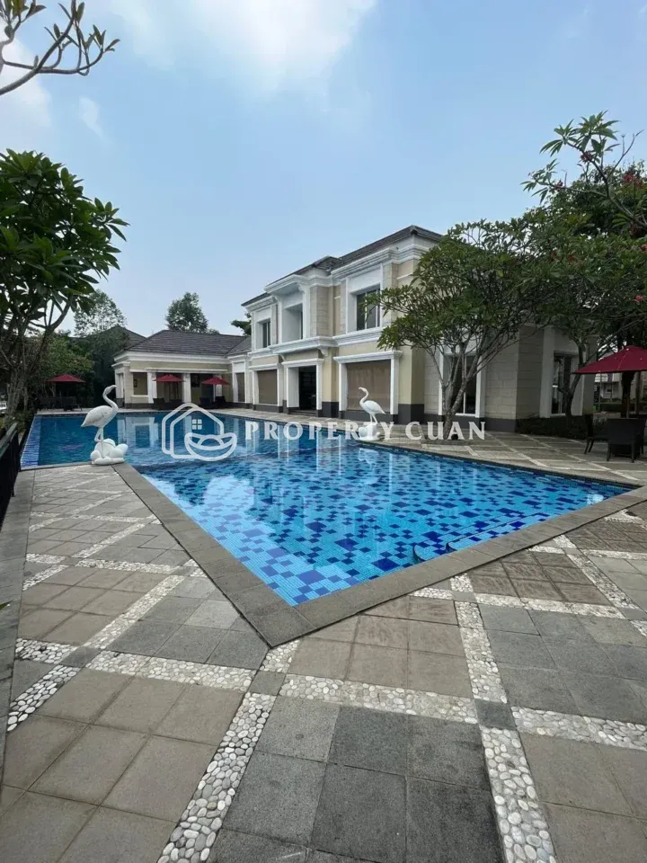 Rumah dijual di Flamingo, Gading Serpong - Kolam Renang