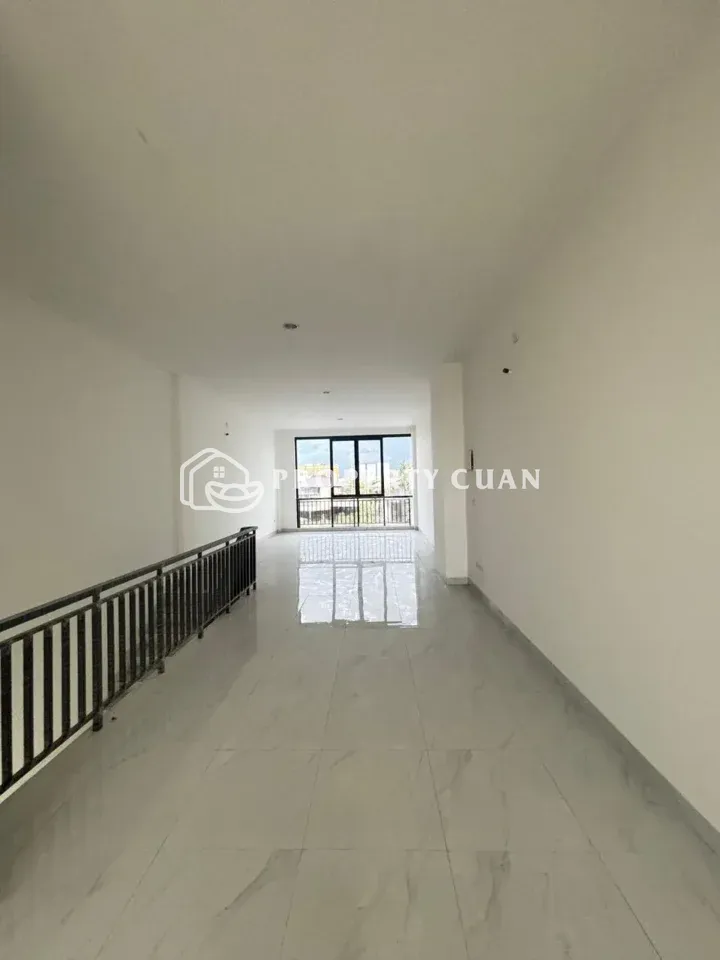 Ruko disewakan di Ebony Golf, PIK 2 - Interior 3