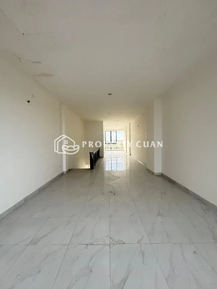 Ruko disewakan di Ebony Golf, PIK 2 - Interior 5