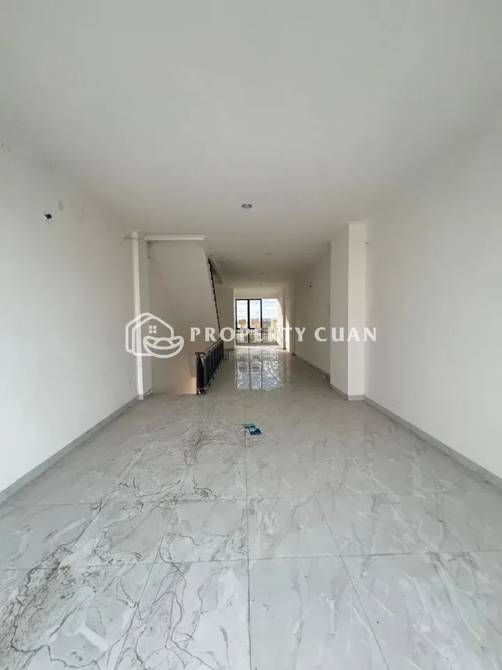 Ruko disewakan di Ebony Golf, PIK 2 - Interior