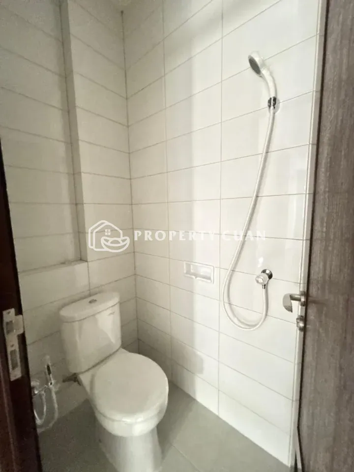 Ruko dijual di Rukan EuroAsia, PIK 2 - Kamar Mandi 3