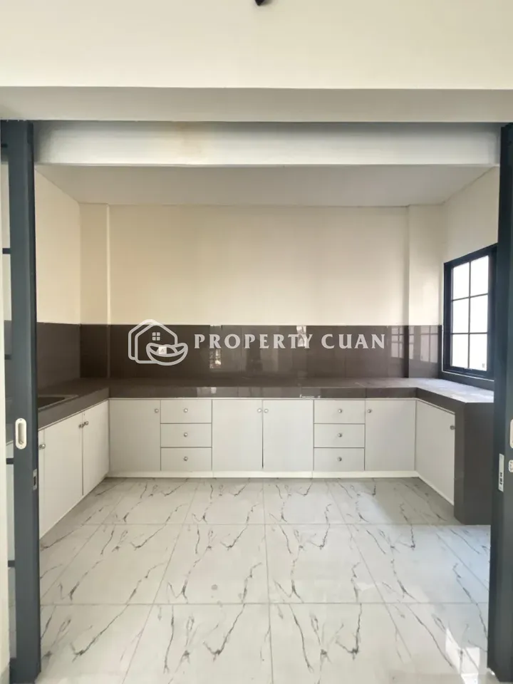 Rumah dijual di Margonite, Suvarna Sutera - Dapur