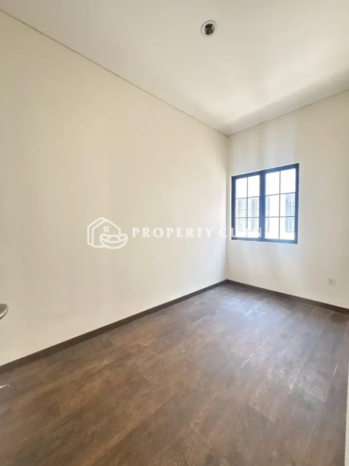 Rumah dijual di Margonite, Suvarna Sutera - Kamar Tidur 3
