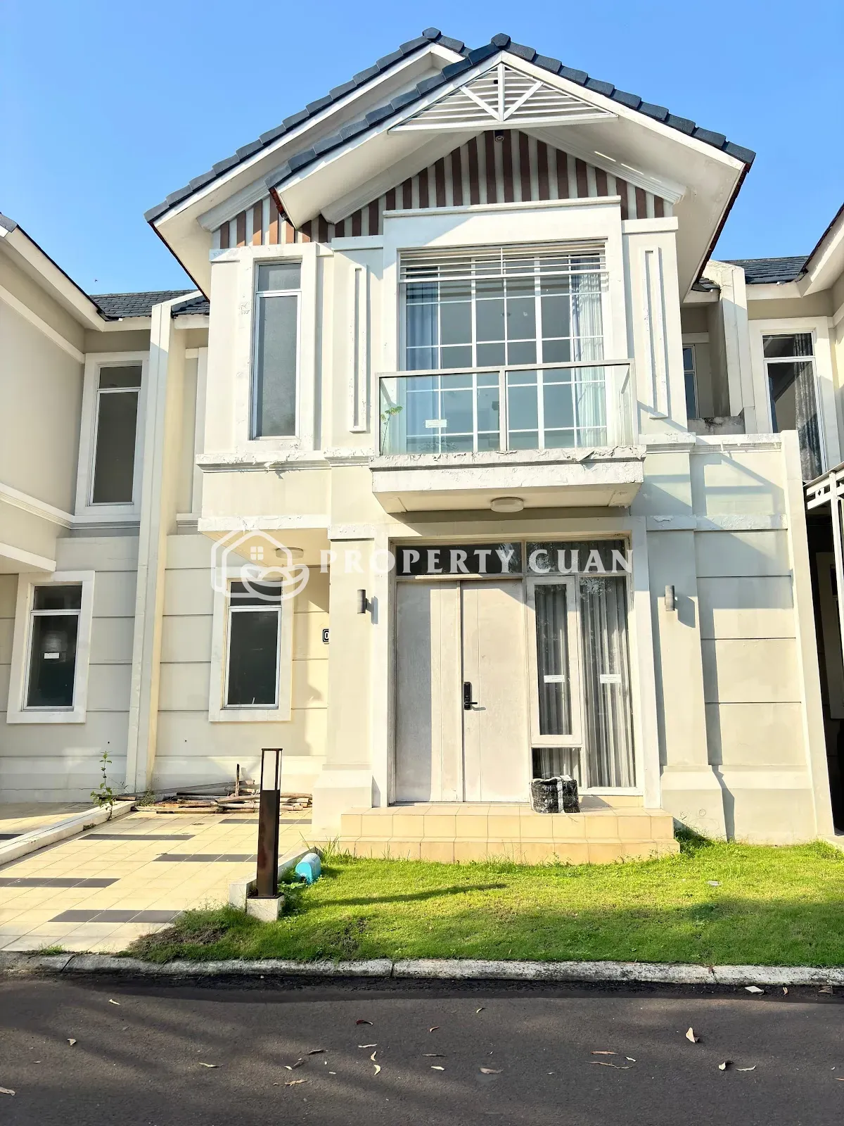 Rumah Disewakan di Regalia, Suvarna Sutera — 4 KT, LT 96 m²